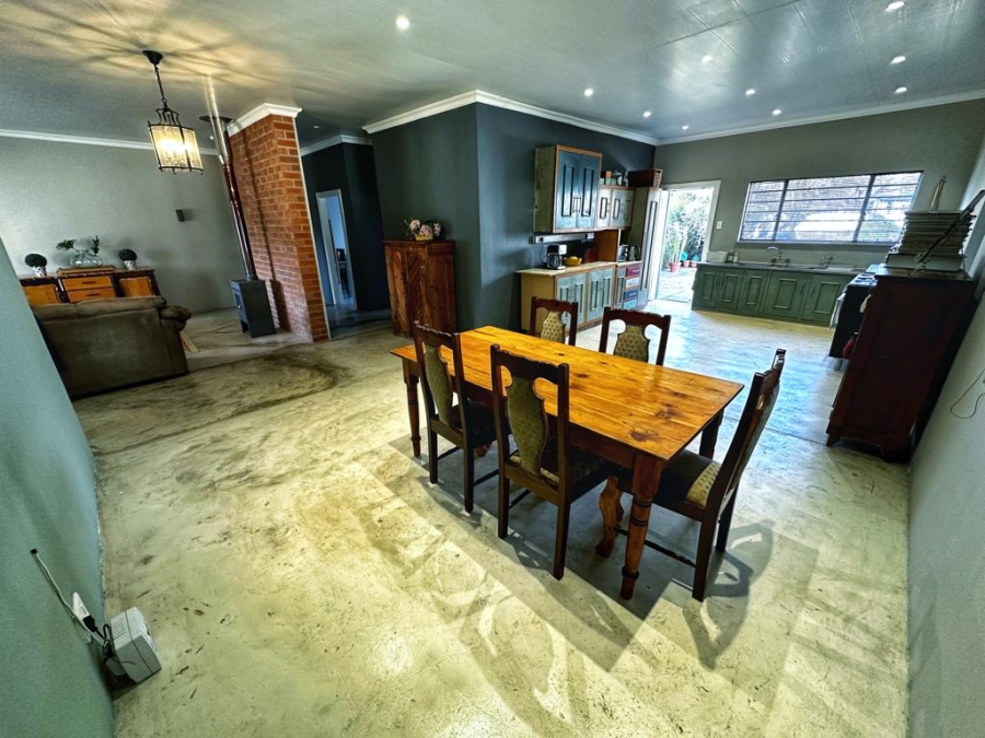 4 Bedroom Property for Sale in Wilgenhof Free State